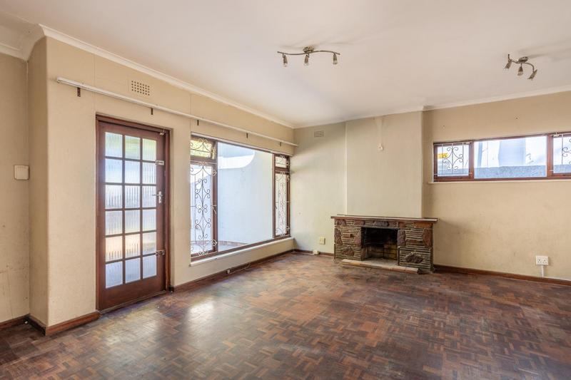 4 Bedroom Property for Sale in Kenilworth Western Cape